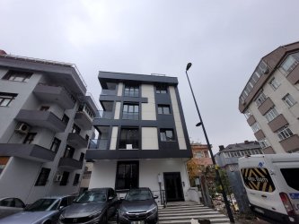 YENİ BİNADA ARA KAT 3+1  CADDE ÜSTÜ