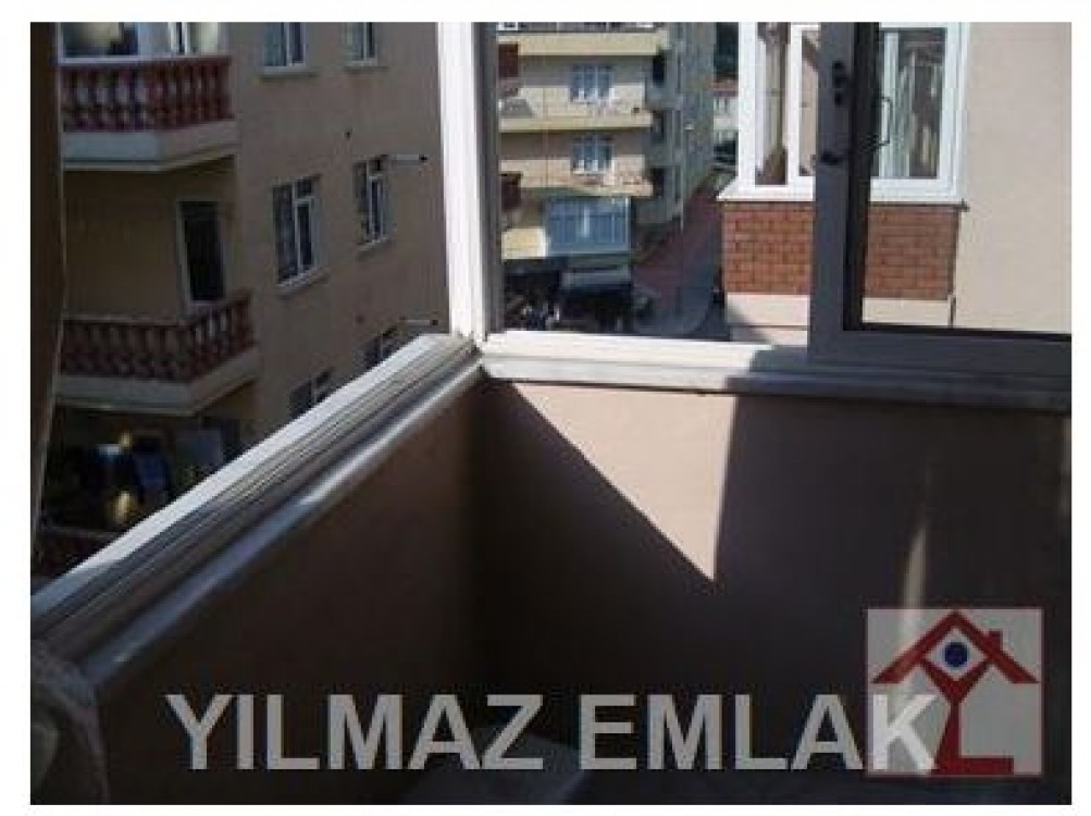 Yilmaz Emlaktan Satilik Daire Sitede Ihtiyactan 530 000 Tl Satilik Konut Uskudar Bulgurlu Bulgurlu Mah