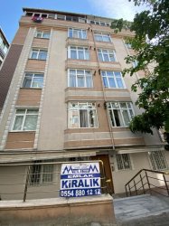 AVCILAR E5 e yakın .2+1 kombili.balkonlu  bahçekatı
