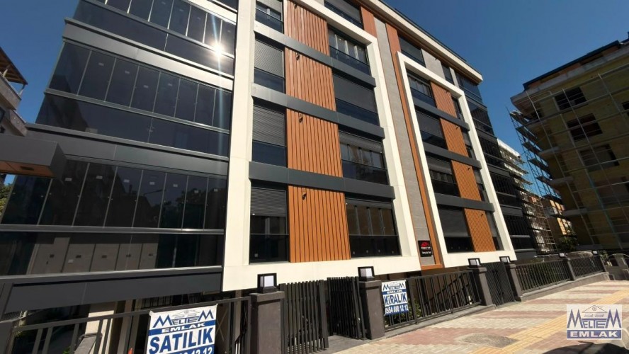 BAKIRKÖY İNCİRLİDE SIFIR 3+1 AKILLI 2. ARAKAT DAİRE