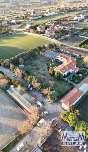 Silivri Ortaköyde faal  Ruhsatlı At Çiftliği,35.209M2 Tatilköyü