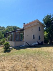 ŞİLE İMRENLİ KÖYÜNDE SATILIK 1625 m2 ARSALI İÇİNDE 2.5 KAT VİLLA