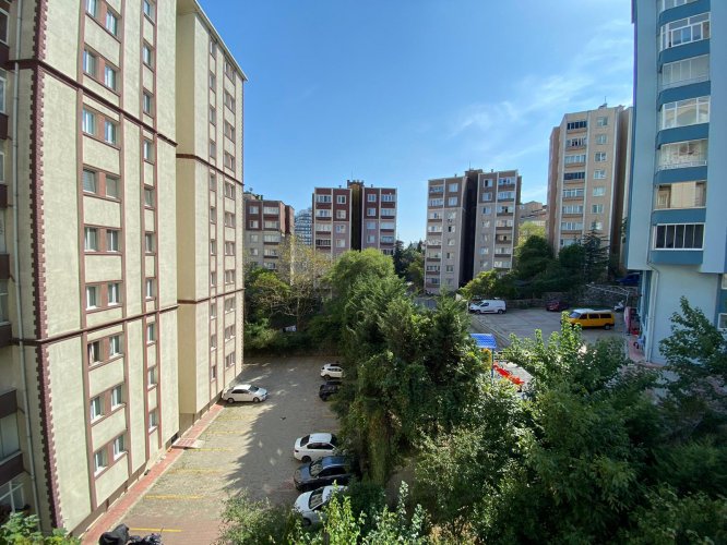 KAĞITHANE HAMİDİYE MAH SİTE İÇİ 3+1 AÇIK OTOPARKLI ARA KAT KİRALIK DAİRE