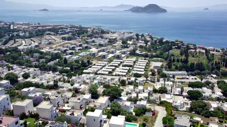 BODRUM NAZAR EMLAK`TAN KADIKALESİ`NDE DENİZ MANZARALI REF-1353