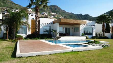 NAZAR EMLAK`TAN TURGUTREİS`TE MUHTEŞEM VİLLA REF-1819-1