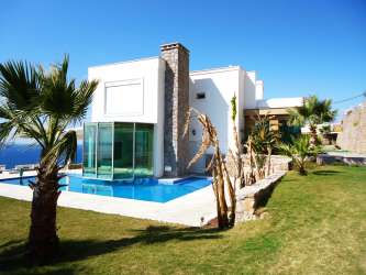 TURGUTREİS`TE PANORAMİK MANZARALI ÖZEL HAVUZLU LÜKS VİLLA. REF-407-2