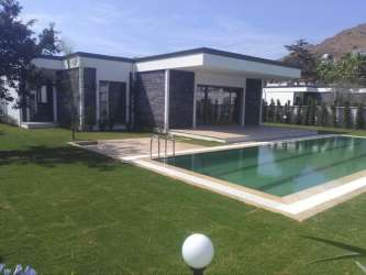 NAZAR EMLAK`TAN TURGUTREİS`TE MUHTEŞEM VİLLA REF-2459