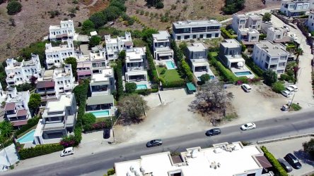 NAZAR EMLAK TAN BODRUM TURGUTREİS MERKEZDE   3  +1 ÖZEL HAVUZLU VİLLA REF-3211