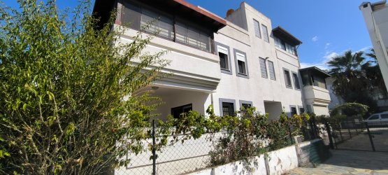 SATILIK DAİRE - BODRUM TURGUTREİS MERKEZDE DENİZE YAKIN 2+1 DAİRE - REF- 3239