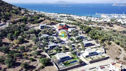 NAZAR EMLAK`TAN BODRUM TURGUTREİS`TE  MUHTEŞEM MANZARALI KİRALIK VİLLA REF-3316