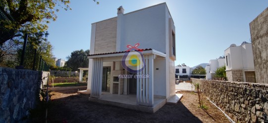  NAZAR EMLAK`TAN  GÜMÜŞLÜK MERKEZDE   2+1 YENİ SATILIK VİLLA REF-3321