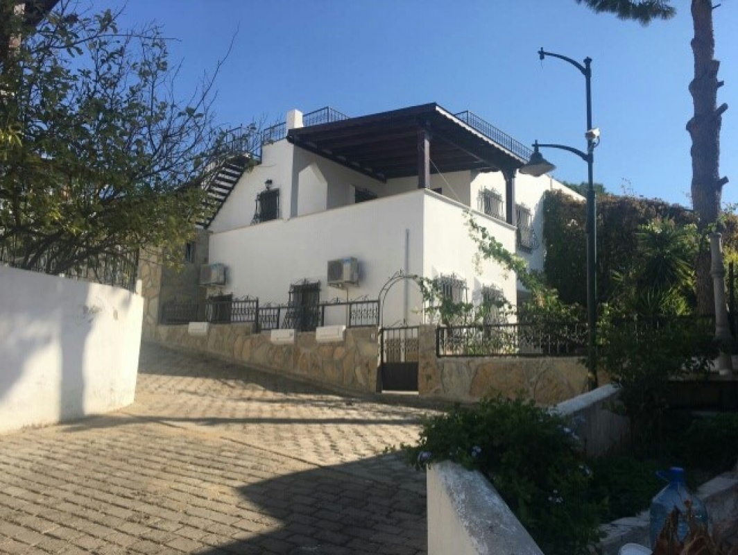 BODRUM MERKEZ ELİT BÖLGE KUMBAHÇE MAHALLESİNDE SATILIK DUBLEKS EV