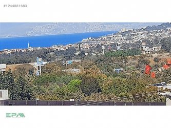 Urla da Müstakil Bamboo avm arkasında