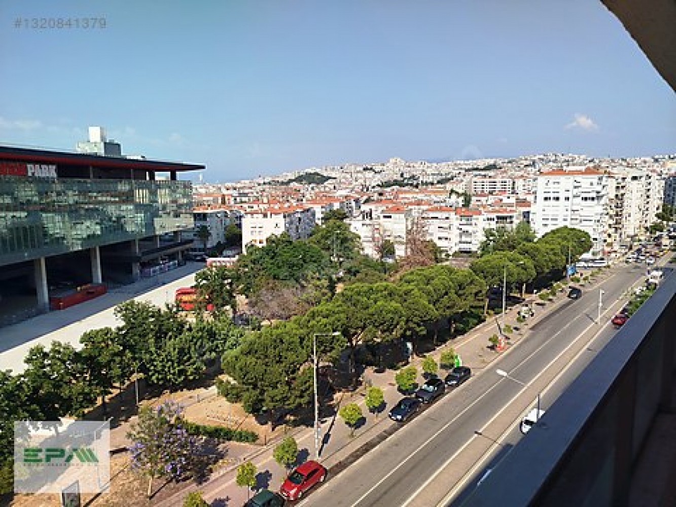 İnönü Cad. Göztepe Stadı manzaralı Lüks 4+1 220 m2 Kiralık Daire