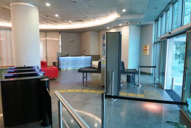 KAVACIKTA A TİPİ VİP GÜVENLİKLİ PLAZADA KİRALIK 800 M2 OFİS