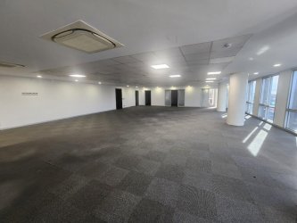 KAVACIK ANA CADDE ÜZERİNDE, SATILIK KOMPLE PRESTİJi PLAZA