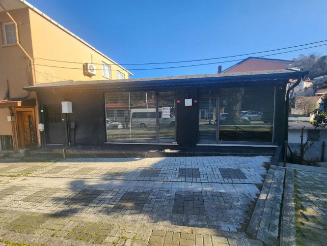 Çubuklu Merkezde Kiralık Ofis Katı