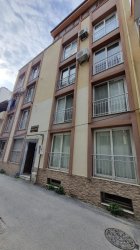 GÜRMES EMLAKTAN KUŞADASI MERKEZDE ARA KAT SATILIK 3+1 DAİRE