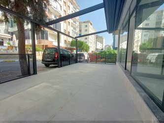 GÜRMES EMLAKTAN KUŞADASI CUMHURİYETTE SATILIK DÜKKAN 