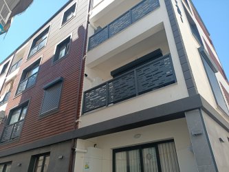 GÜRMES EMLAKTAN KUŞADASI MERKEZDE YENİ YAPI SIFIR DAİRE 