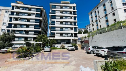 GÜRMES EMLAKTAN KUŞADASINDA DENİZ MANZARALI SATILIK 1+1 DAİRE