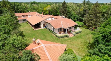 KIRKLARELİ VİZE`DE  200.000 M2 İÇERİSİNDE  SATILIK ÇİFTLİK