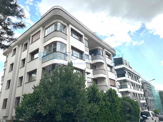 ACIBADEM NİŞANTAŞI BÖLGESİNDE GENİŞ, FERAH 3+1 KİRALIK DAİRE