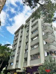KADIKÖY SUADİYEDE MERKEZİ  4+1 SATILIK DAİRE TROYKADAN