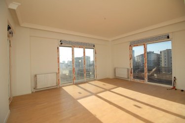 KADIKÖY GÖZTEPEDE DENİZ MANZARALI 3+1 SATILIK DAİRE TROYKADAN