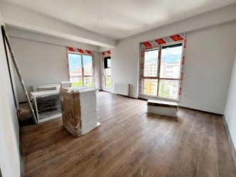 KADIKÖY SUADİYEDE 2+1 SATILIK DAİRE TROYKADAN