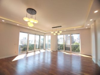 KADIKÖY ÇİFTEHAVUZLARDA 3+1 SATILIK DAİRE TROYKADAN