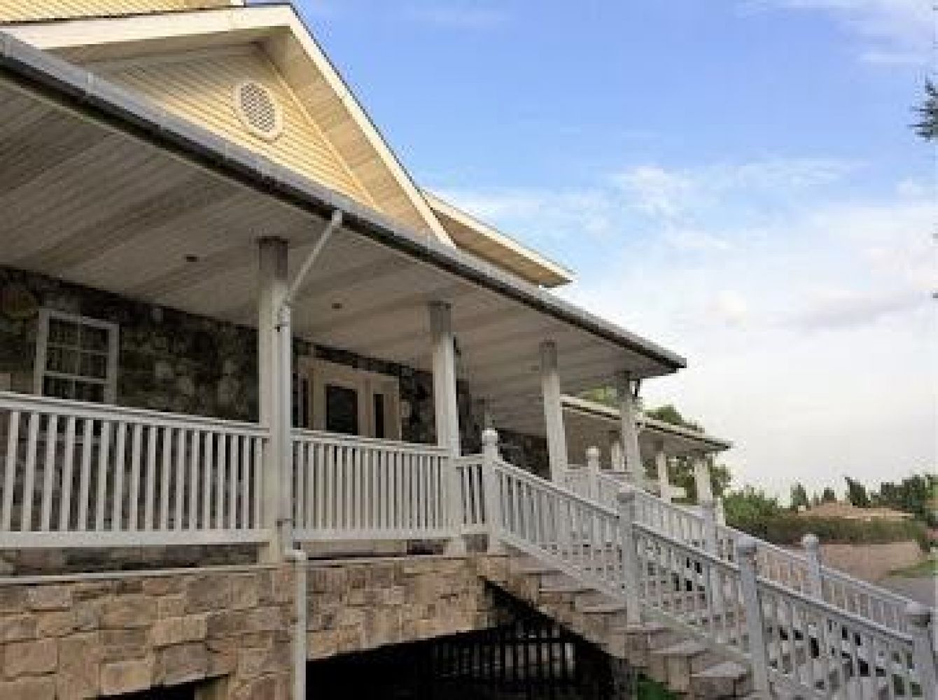 TUZLA TEPEÖREN DE KİRALIK MÜSTAKİL HAVUZLU VİLLA Kiralık Konut Tuzla