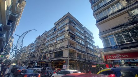 ÇİFTLİK CADDESİNDE SATILIK 3+1 ASANSÖRLÜ, MASRAFSIZ KÖŞE DAİRE