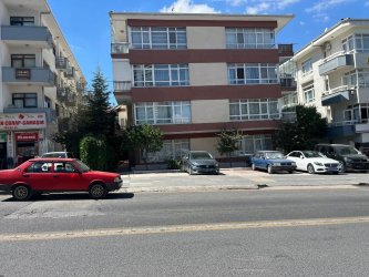 Çankaya Hoşdere Caddesi Üzerinde, 2+1, Giriş Katta, Daire Boş