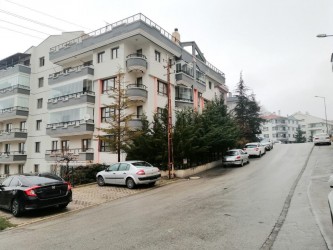 Keklikpınarında,Genç Binada, Asansör, Otoparklı 3+1