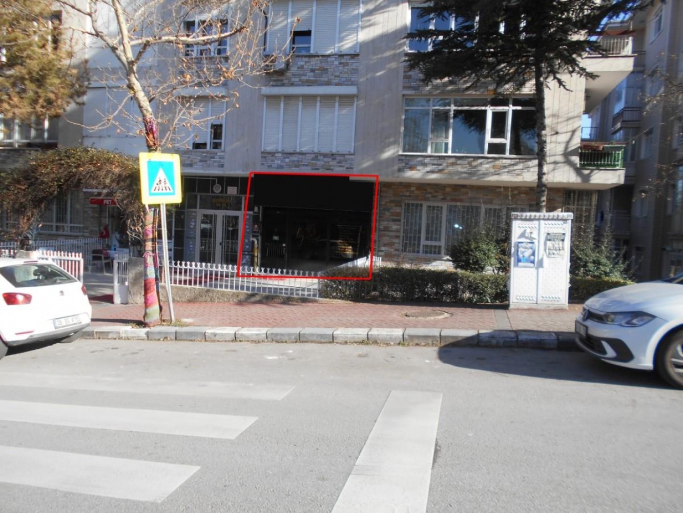 Çankaya Refikbelendirde Okullar ve Hoşdereye Komşu,30 m² Dükkan