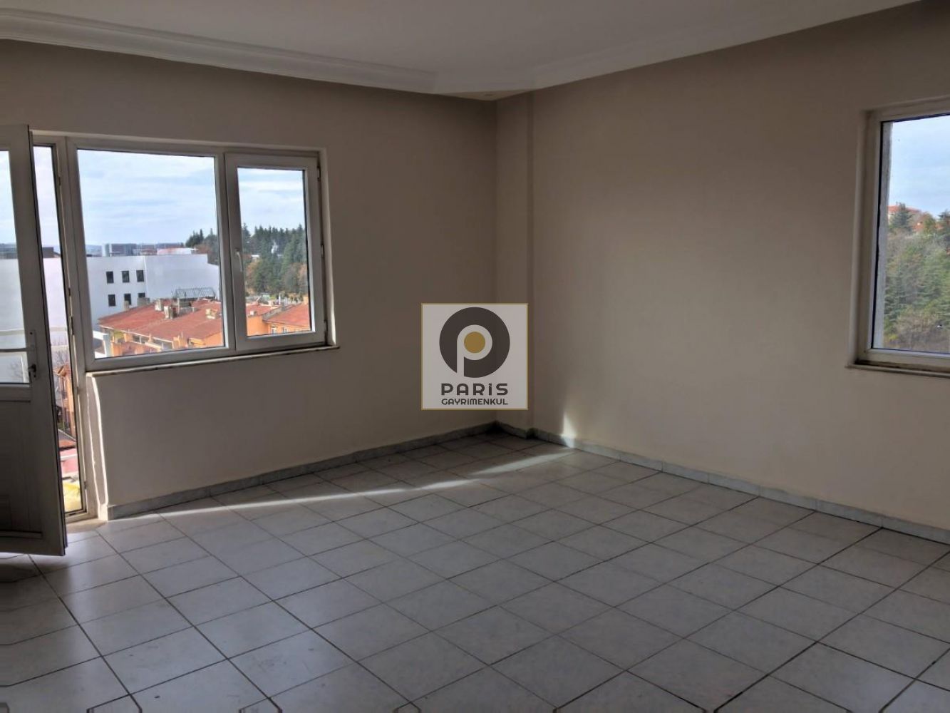 Kiralık Konut Apartman Dairesi Paris Gayrimenkul den Bağlar da Kiralık