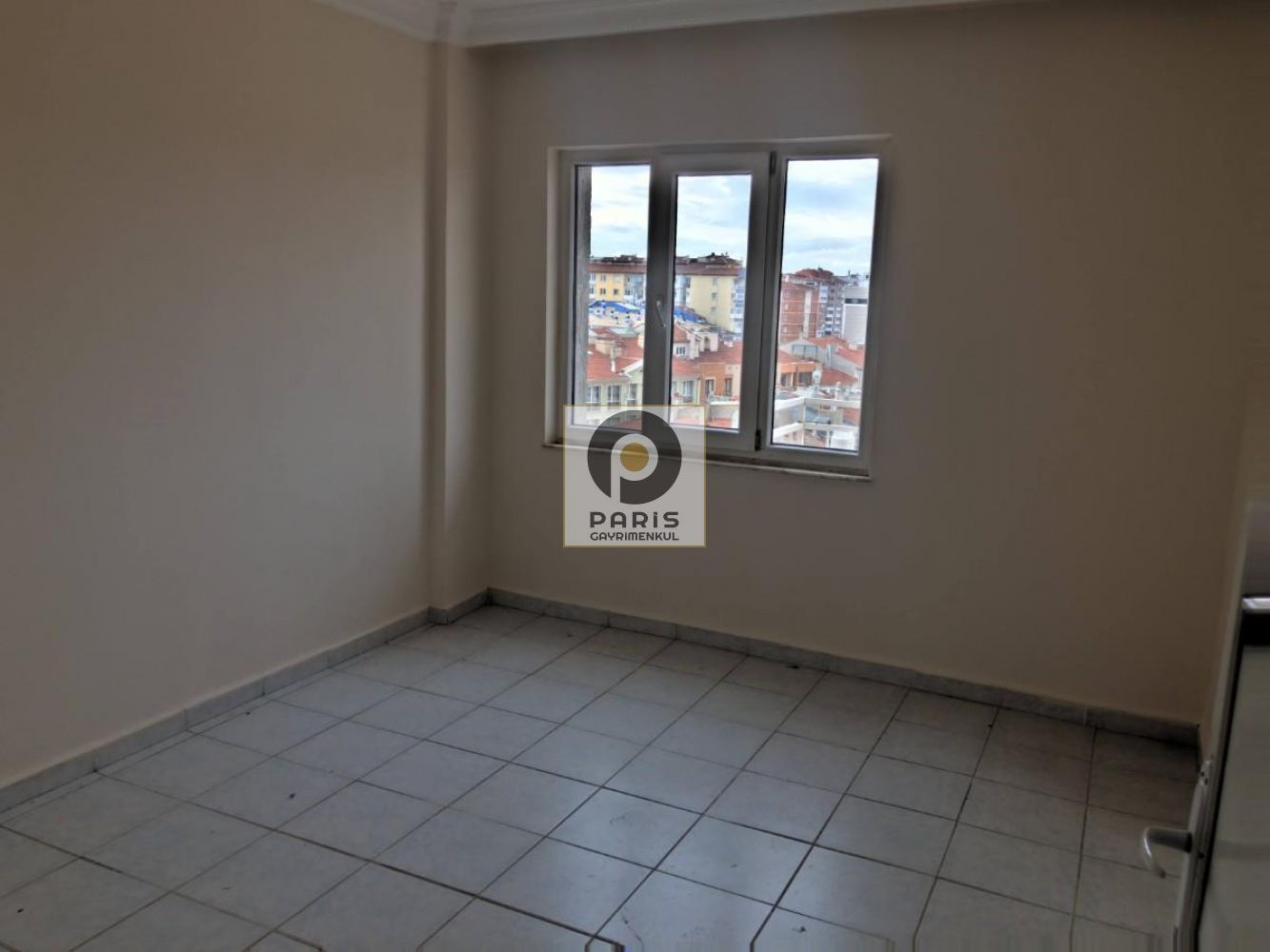 Kiralık Konut Apartman Dairesi Paris Gayrimenkul den Bağlar da Kiralık