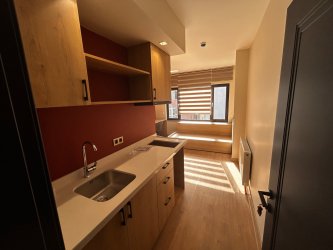 KAVACIK MERKEZDE ANA CADDEYE 2. BİNA 1+0 STÜDYO DAİRE