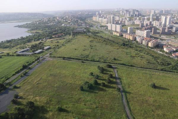 Kışla arazileri Zenginler Alsın Diye Lüks konut ve Villalar Yapılıyor.