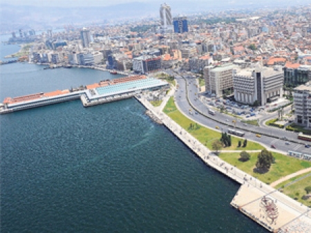 İzmir Bayraklı, yeni imar planları ve kentsel dönüşüm projeleri ile gözde