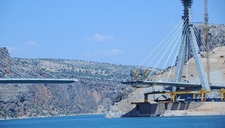 Şanlıurfa-Adıyaman arasındaki Boğaz Köprüsü bitmek üzere